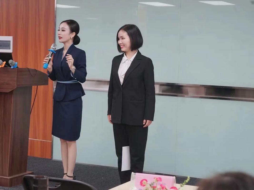 從產(chǎn)品到禮儀 保險行業(yè)商務(wù)禮儀的價值重塑